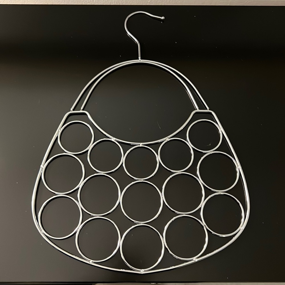 Scarf Hanger